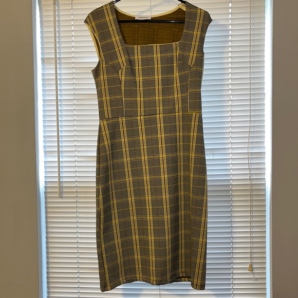 Modcloth Dresses & Skirts - 💓Plaid Pencil Dress